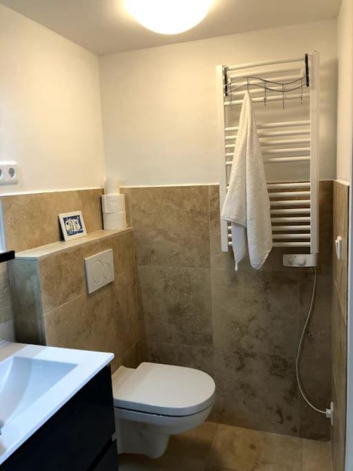Prachtig Guesthouse Aan Het Water Almere Eksteriør billede