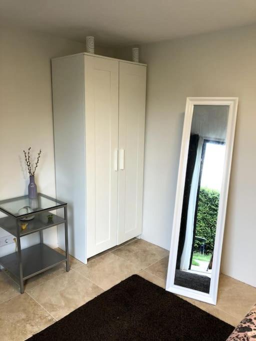 Prachtig Guesthouse Aan Het Water Almere Eksteriør billede